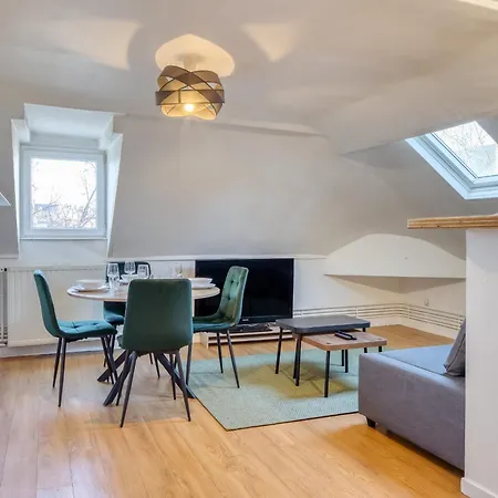 Nahiba Votre F2 Avec Vue Sur Vieux-marché Apartamento *