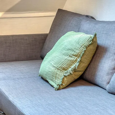 Nahiba Votre F2 Avec Vue Sur Vieux-marché Ruan