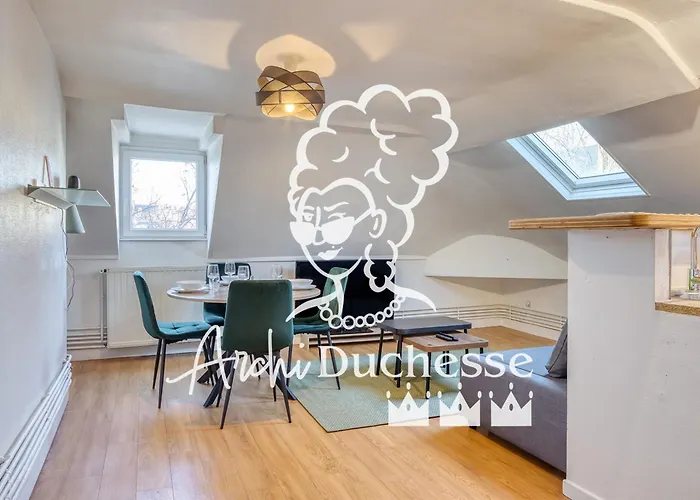 Nahiba Votre F2 Avec Vue Sur Vieux-marche *