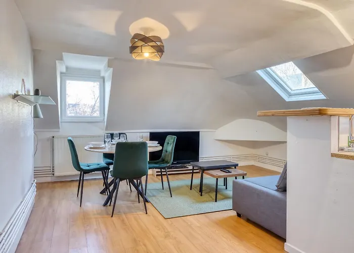 Nahiba Votre F2 Avec Vue Sur Vieux-marché Apartamento *