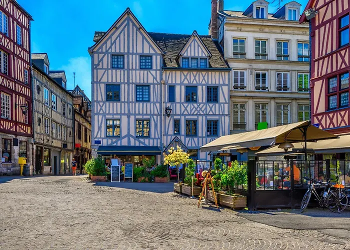 Nahiba Votre F2 Avec Vue Sur Vieux-marche Appartement Rouen